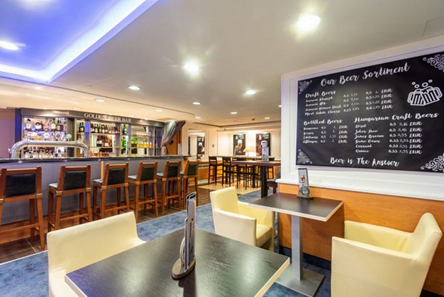 布达佩斯东城酒店