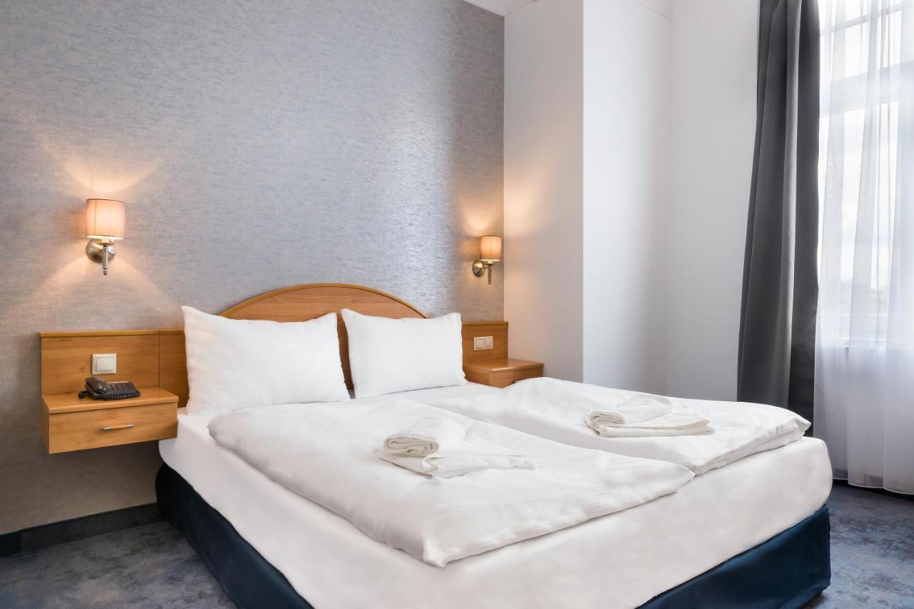 Golden Park Hotel 4*